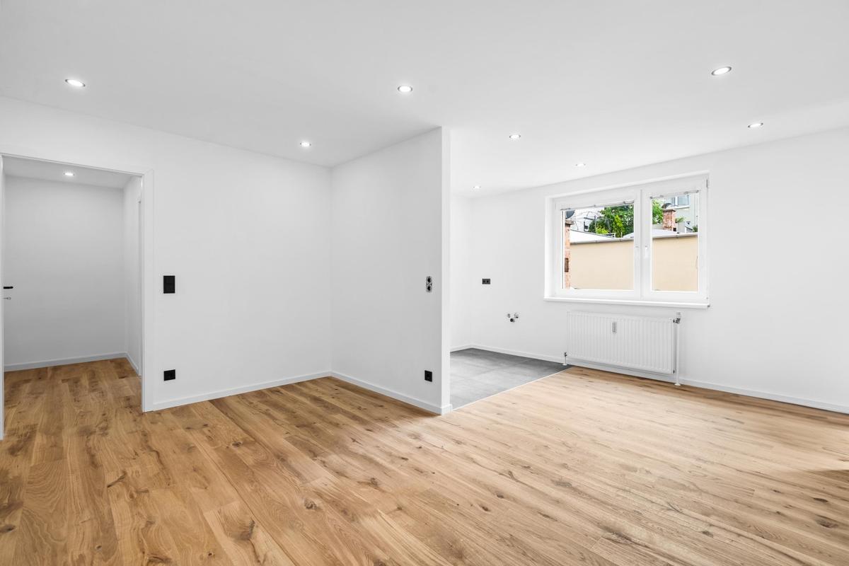 5 WOHNZIMMER