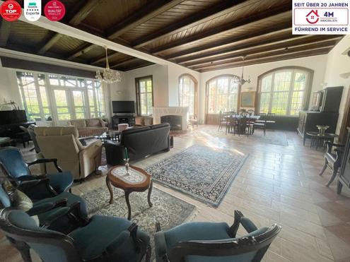 Ein Ort wie aus der Zeit gefallen ? Historisches Jagd-Chalet im eigenen Parkparadies mit Bachlauf &amp; stiller Eleganz