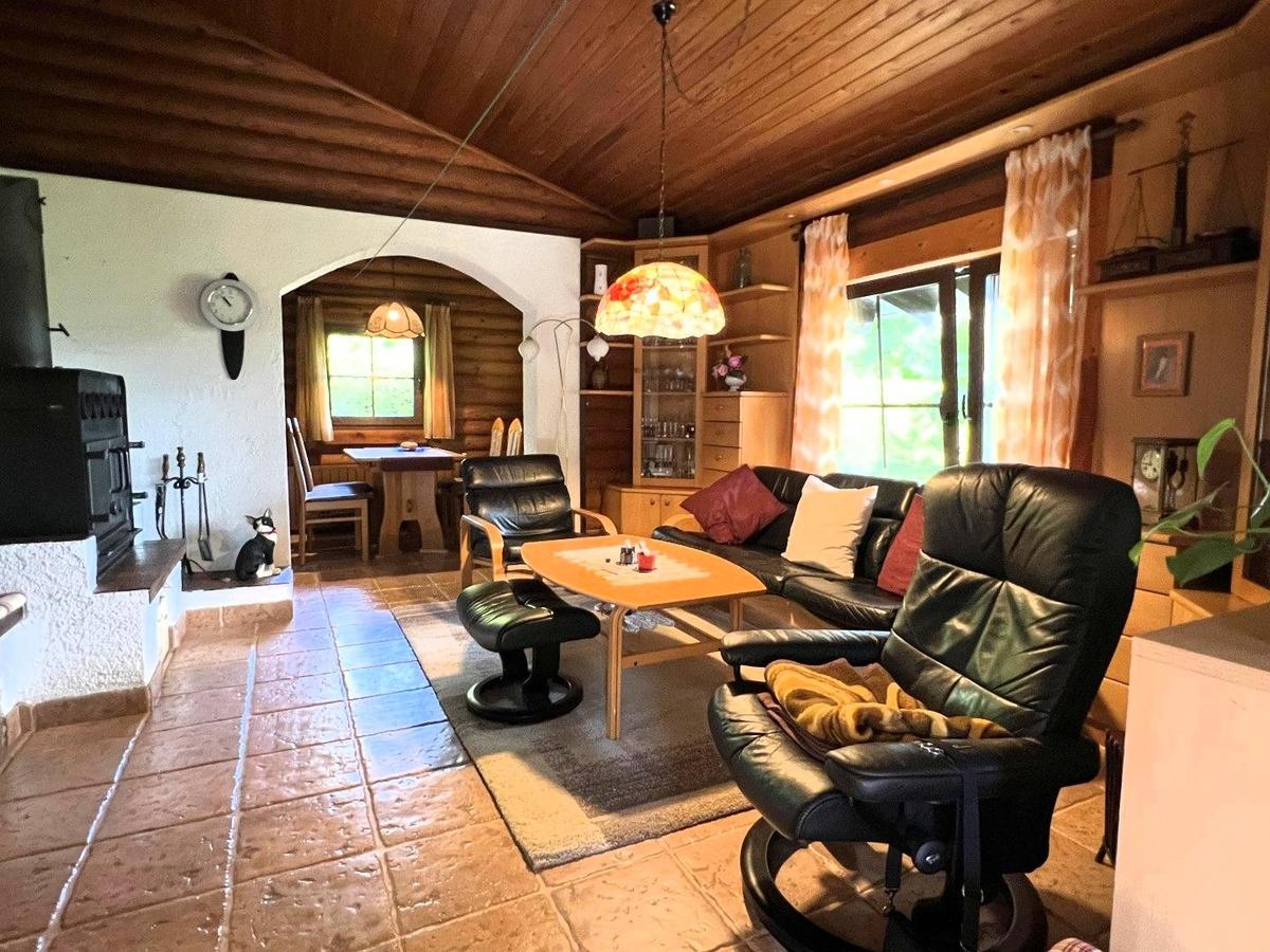 02 Wohnzimmer