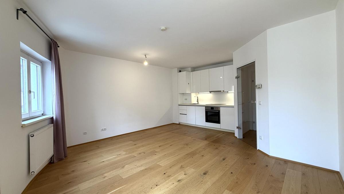 Wohnzimmer mit offener Kche