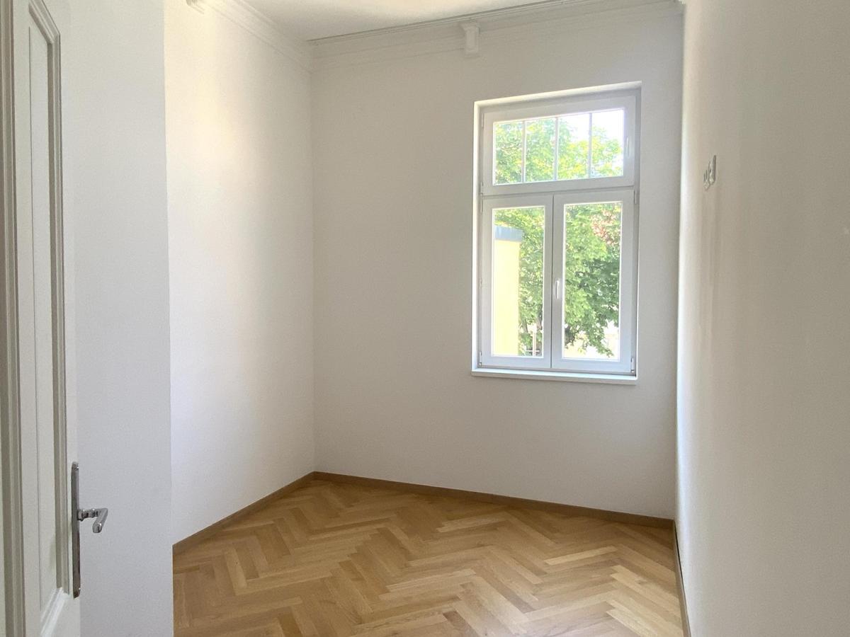 10 Schlafzimmer 2