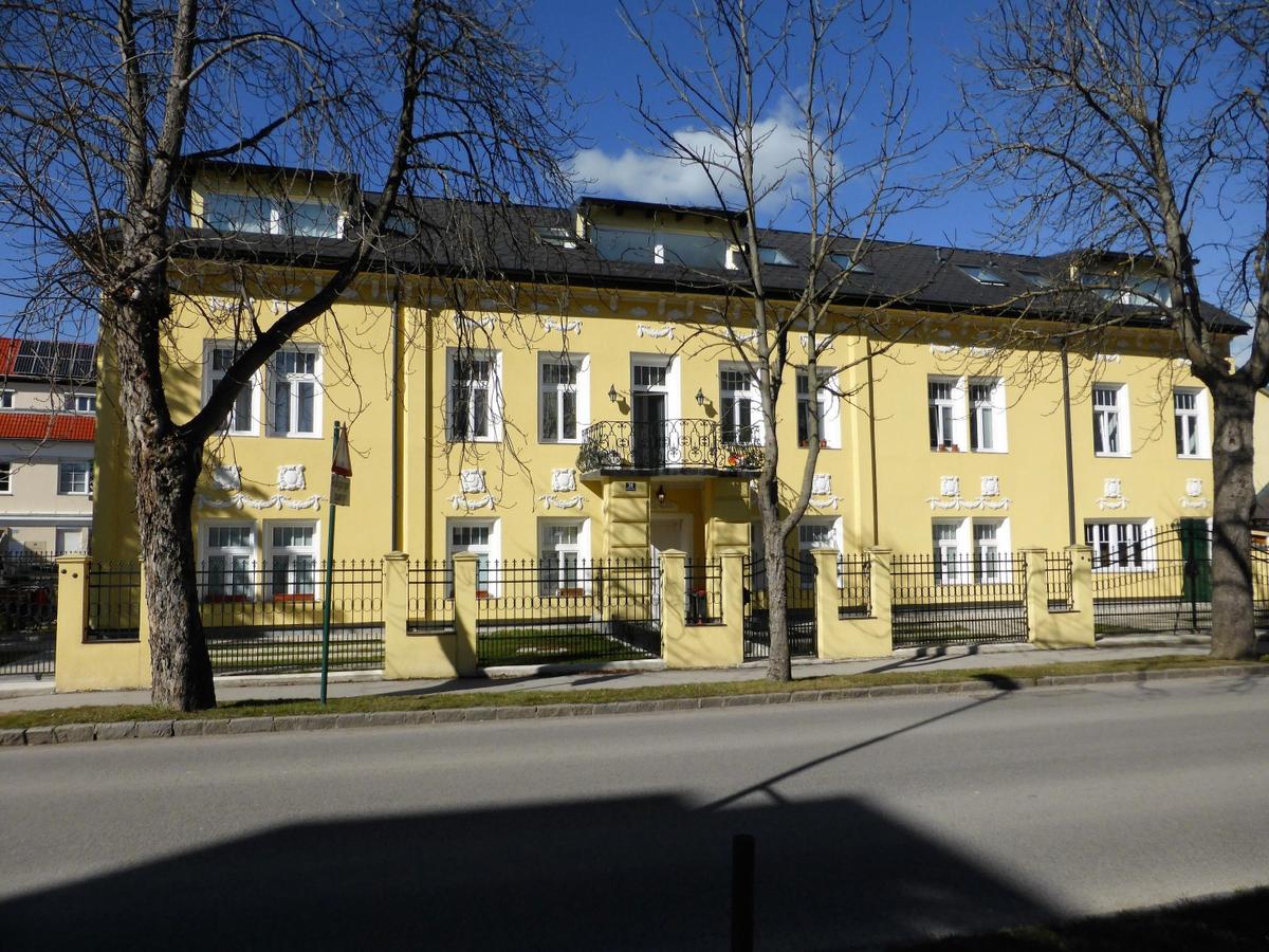 05 Wohnhausanlage