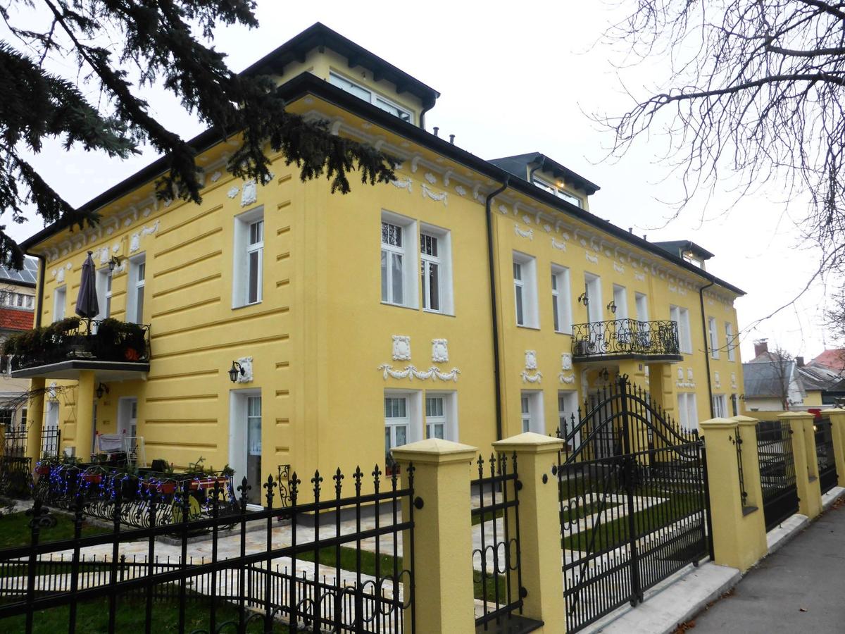 14 Wohnhausanlage