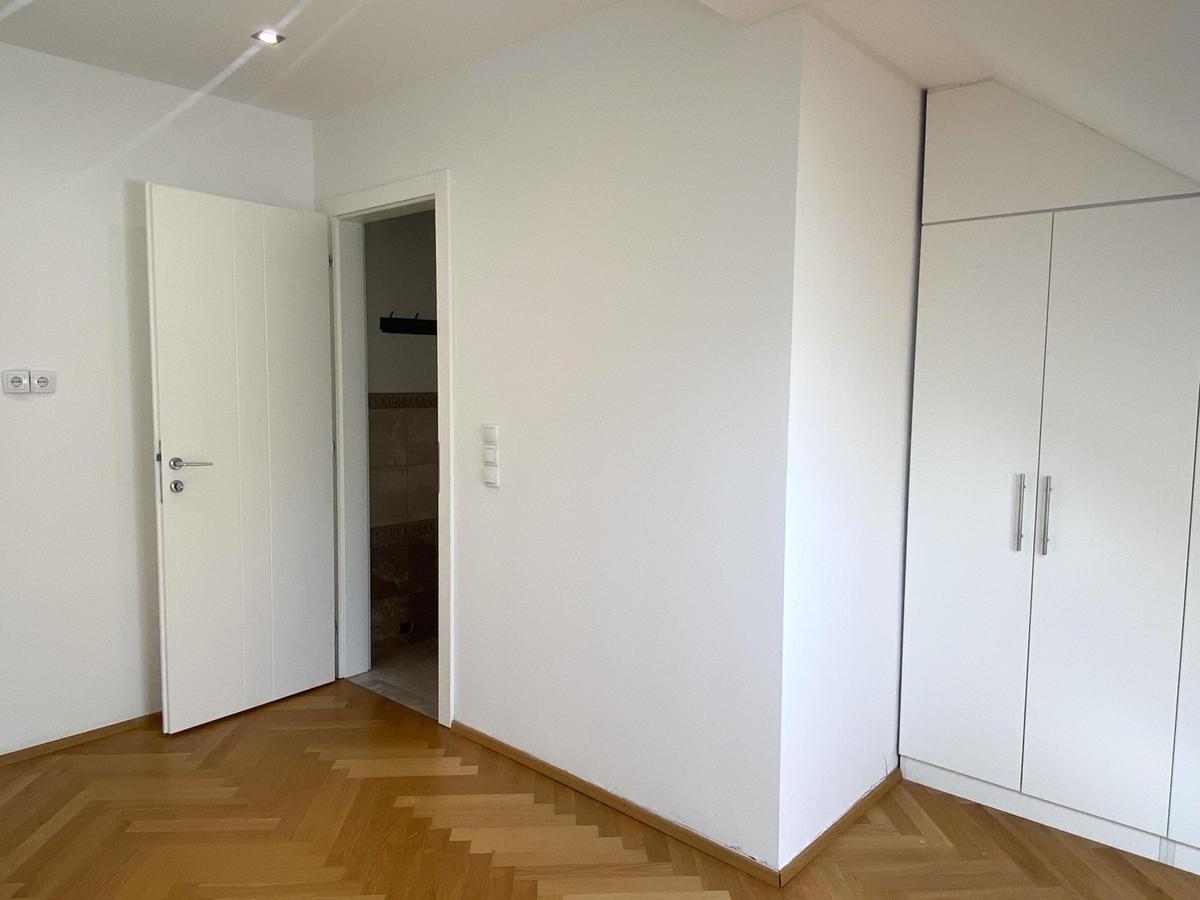 10 Schlafzimmer 1
