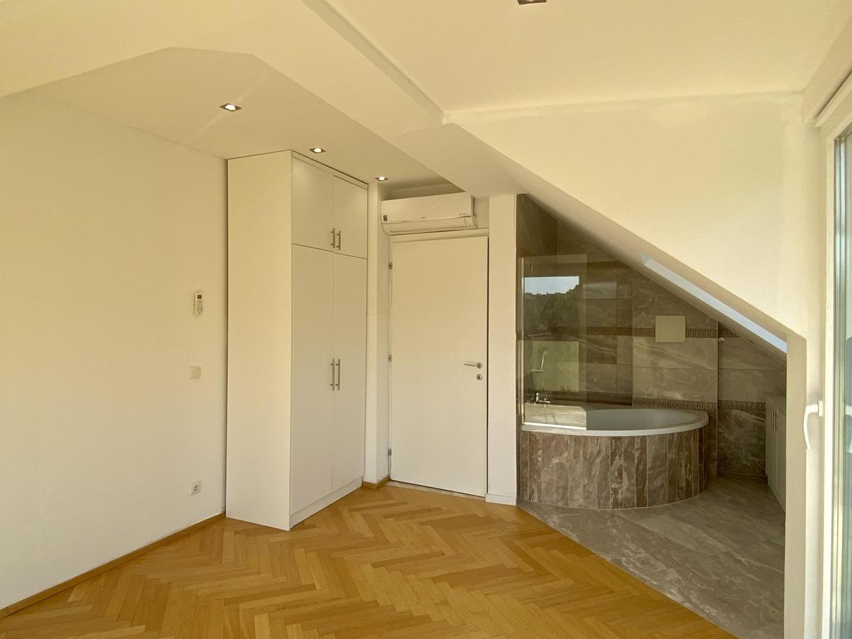 11 Schlafzimmer 2