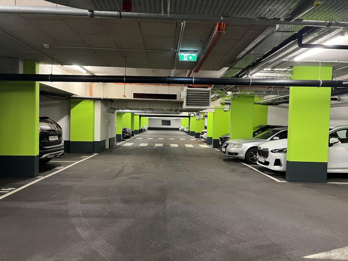 16 Tiefgarage