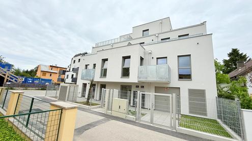Wohnung mit großem Balkon in Essling, in deckengekühlter Ruhelage