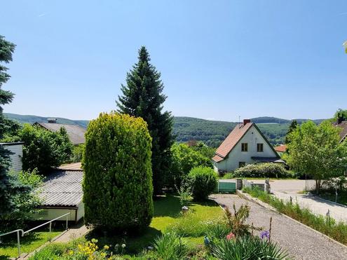 SEHR SCHNE LIEGENSCHAFT IN BESTER LAGE MIT GEBUDEALTBESTAND