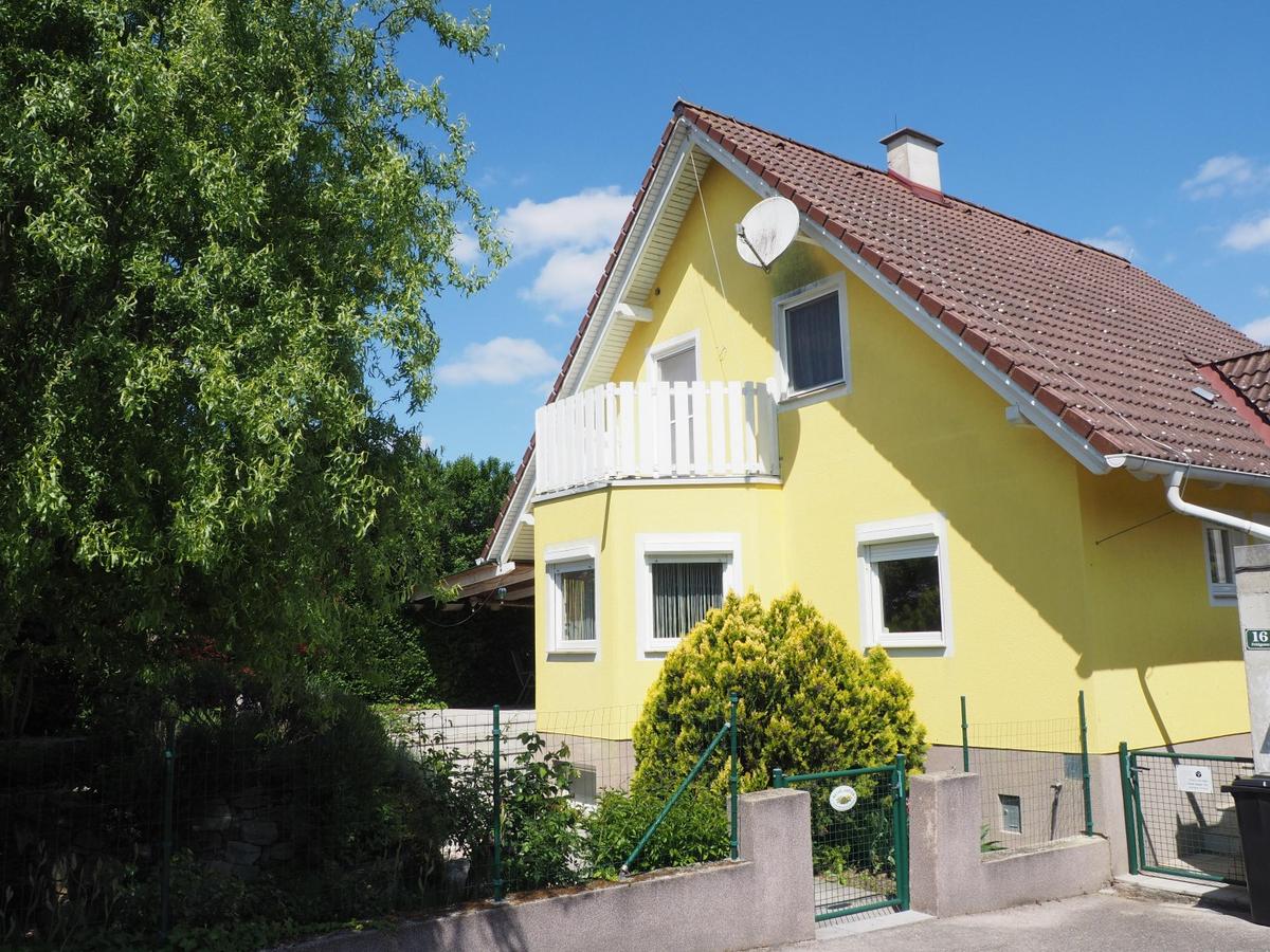 Hausansicht von der Zufahrtsgasse