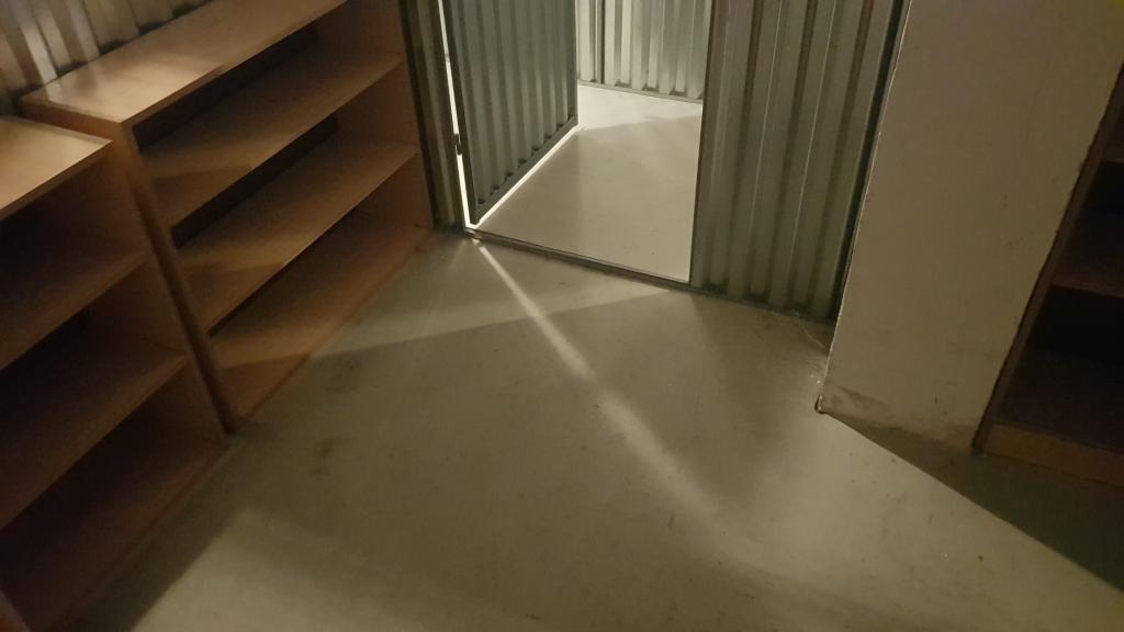groes Kellerabteil