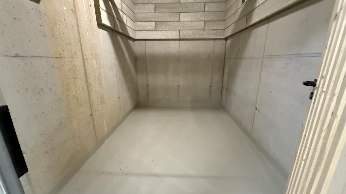Einlagerungsrume mit Steckdose