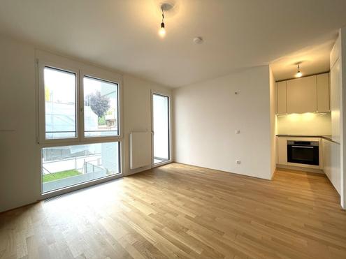 Grnblick in der Arnethgasse: Schne Neubauwohnung mit hofseitigem Balkon!!!
