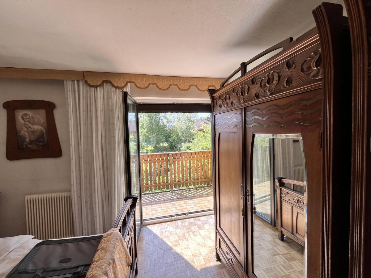 Schlafzimmer mit Balkon