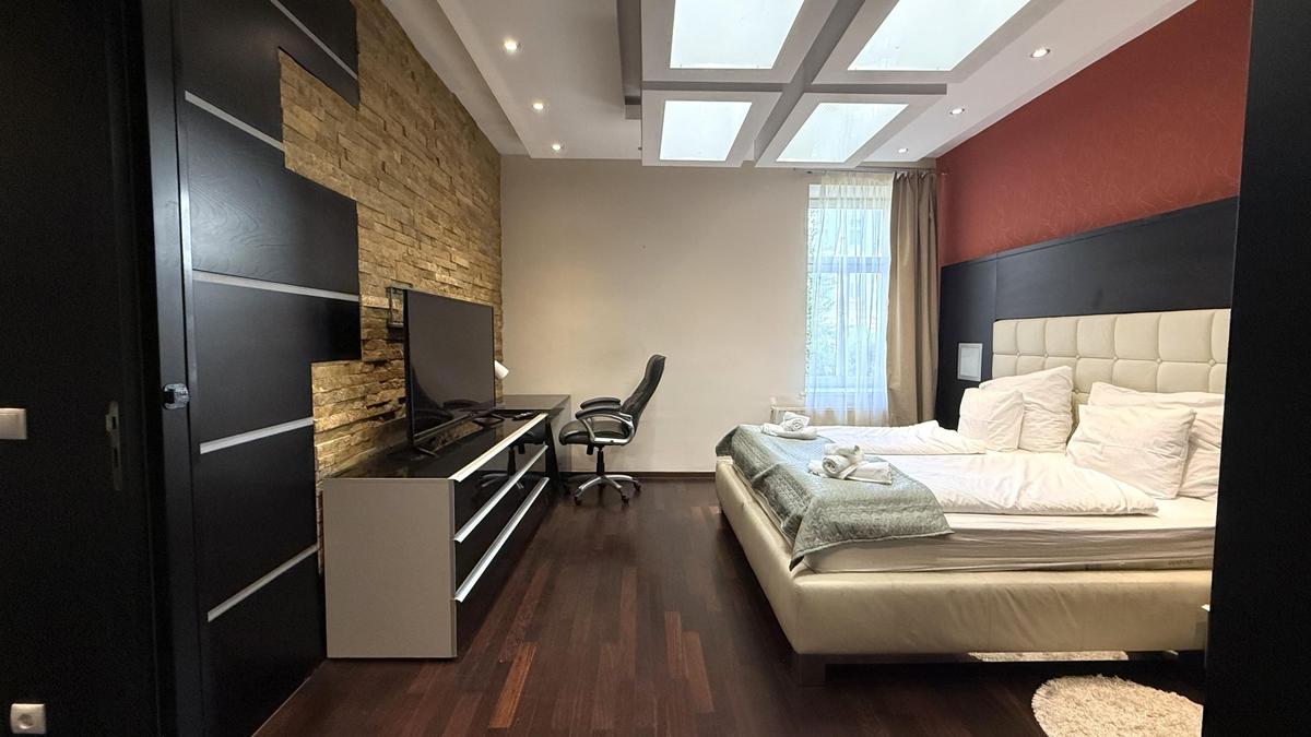 Schlafzimmer 2