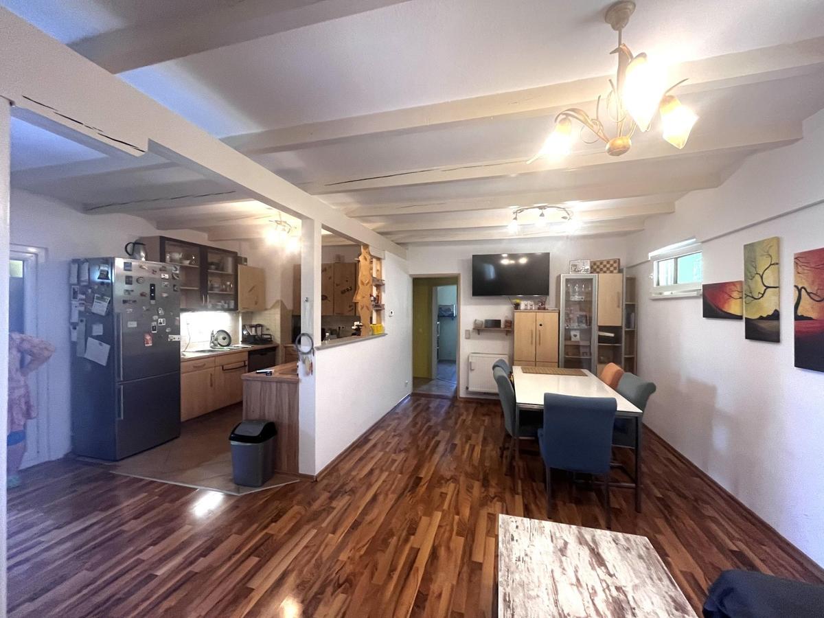 02 Bungalow 1 - Wohnzimmer