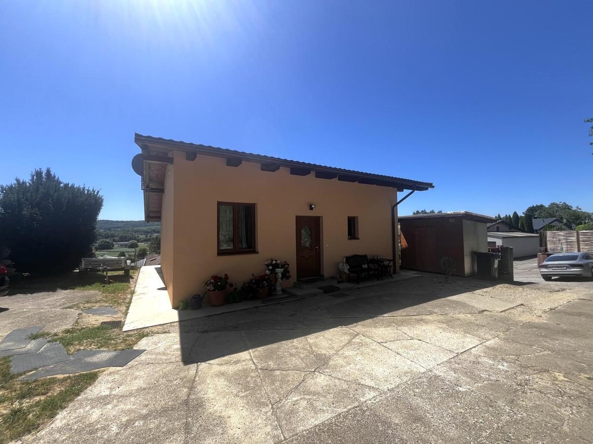 37 Bungalow 2