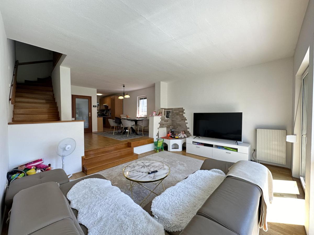 08 Wohnzimmer