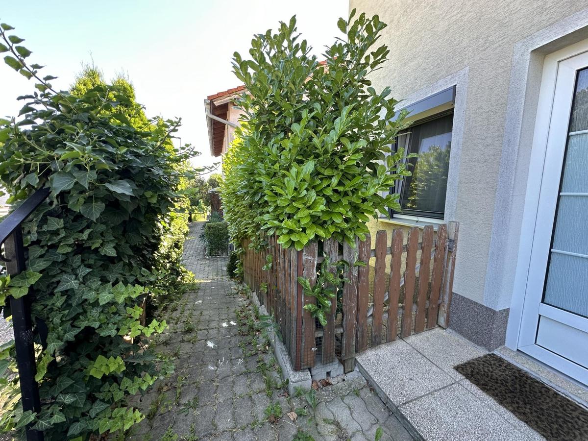 27 Eingangsbereich