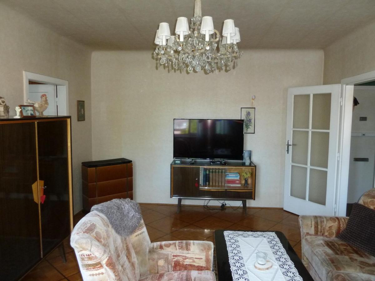 2. Wohnzimmer