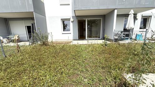 Moderne Neubauwohnung mit EIGENGARTEN und TERRASSE nahe Akademiepark