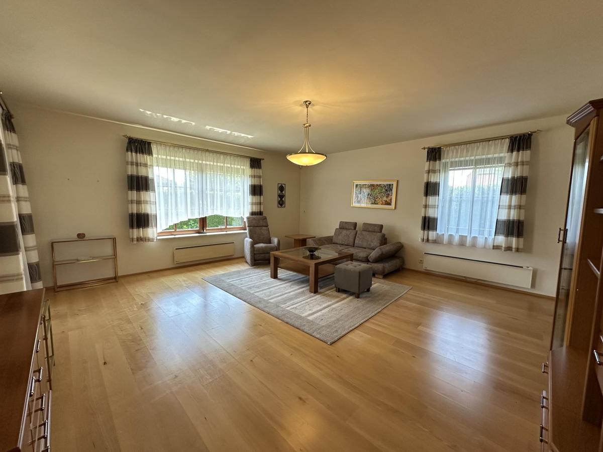 09 Wohnzimmer
