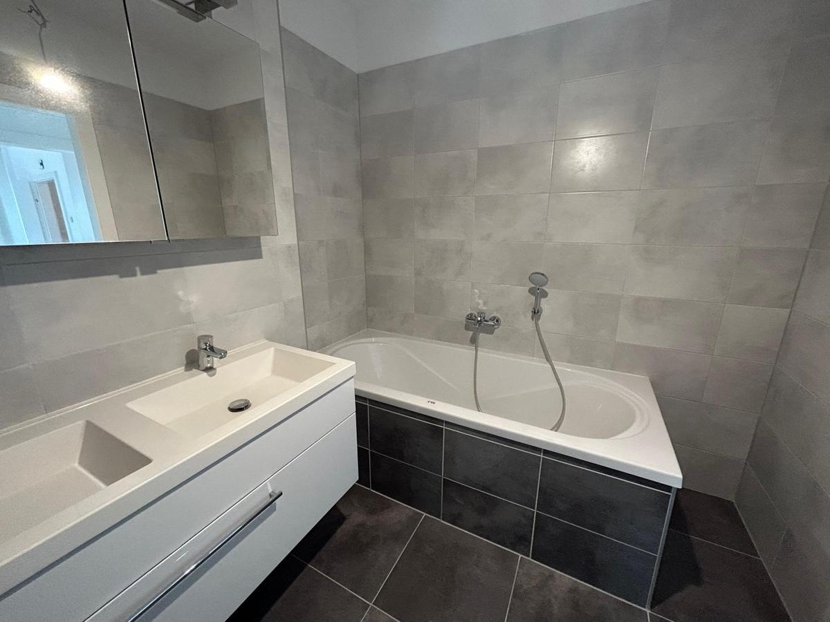 6 Badezimmer