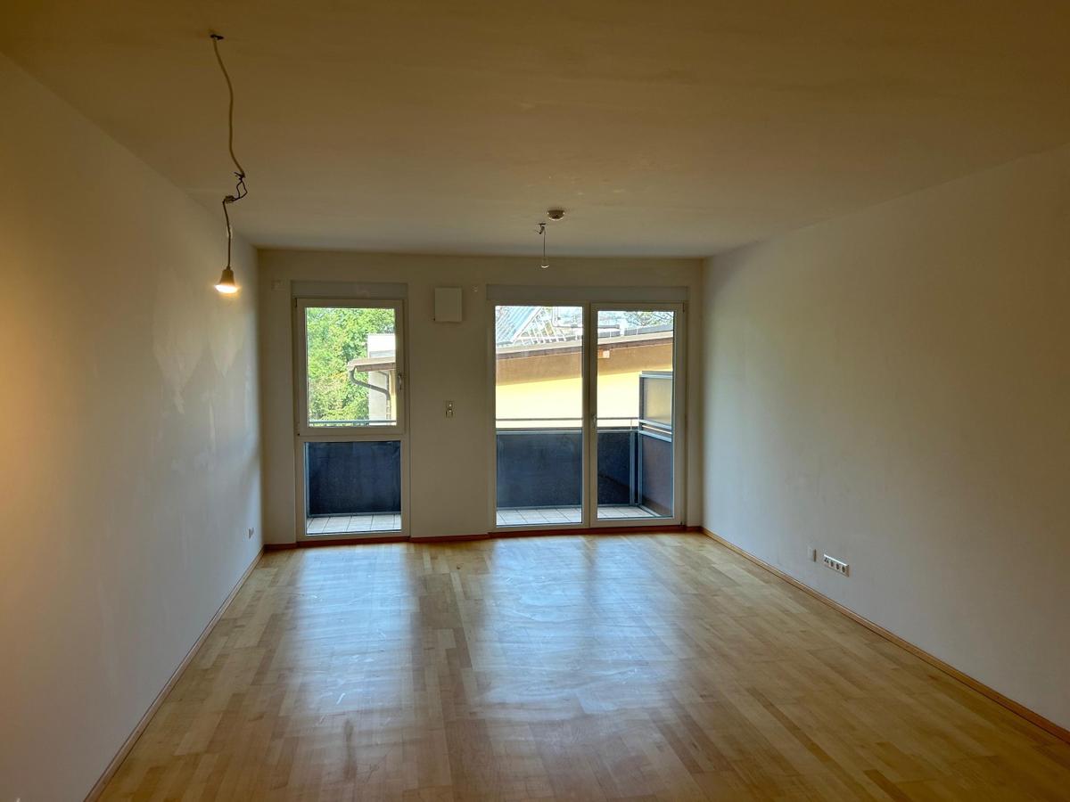 4 Wohnzimmer