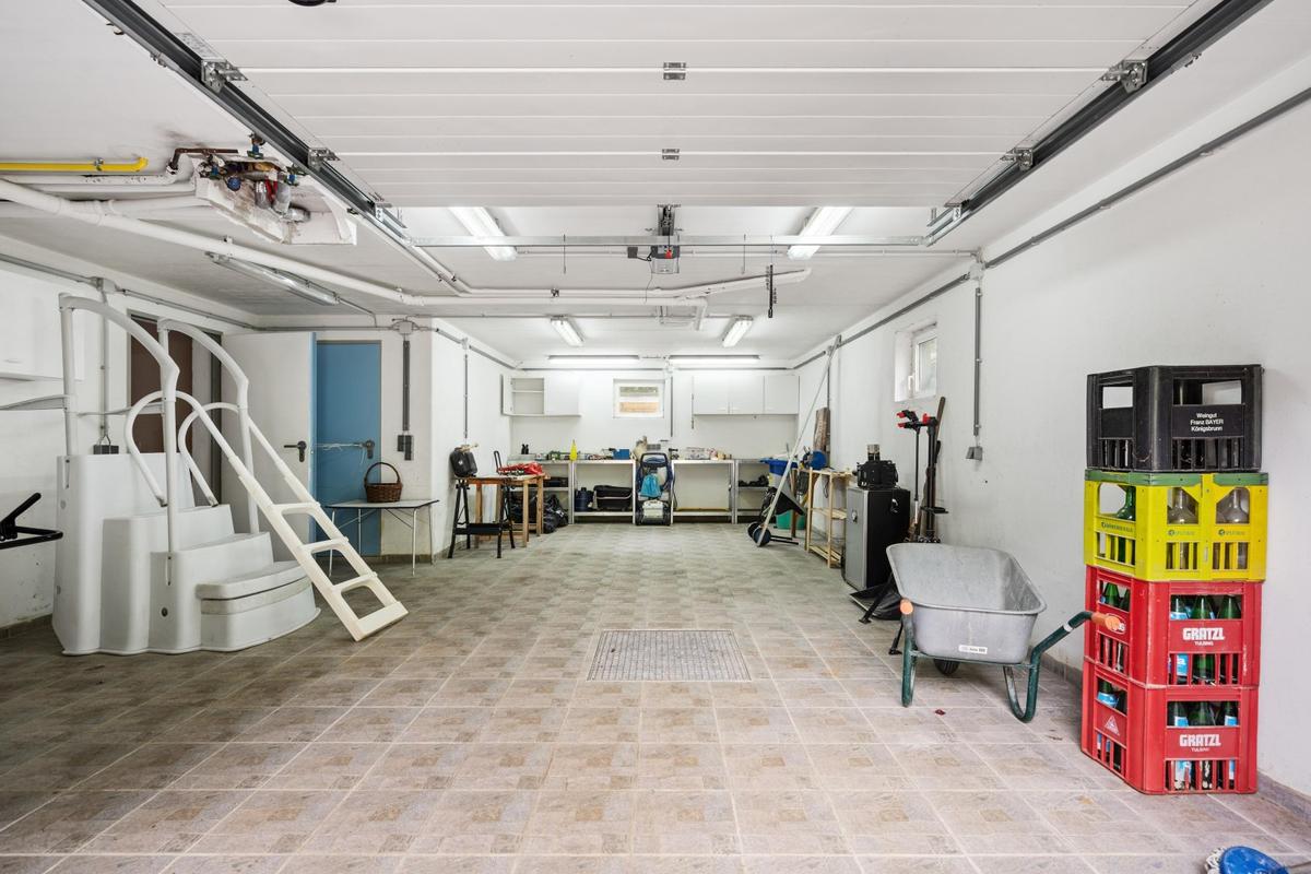 15 Garage