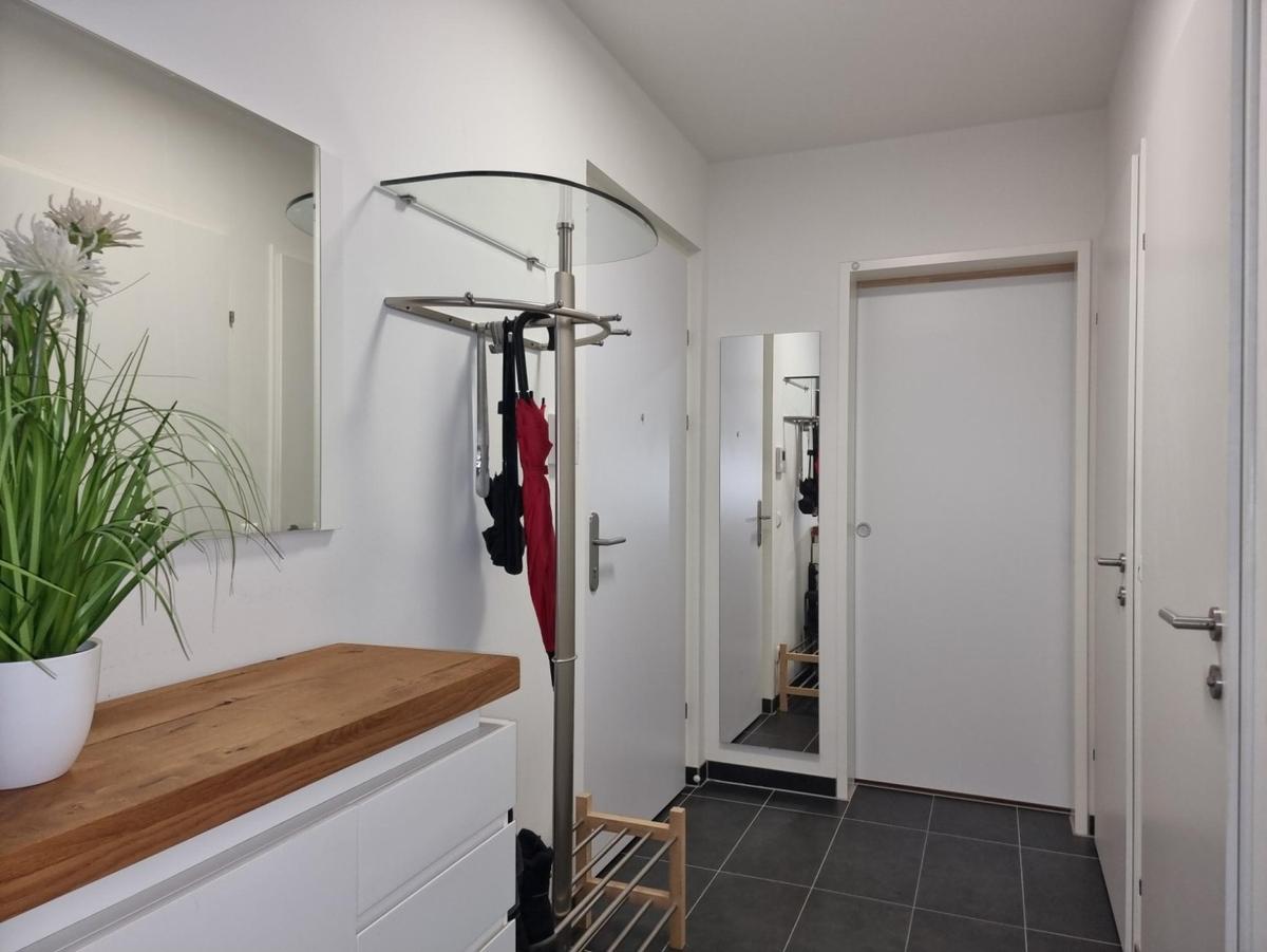 ETW 1100 05 Garderobe