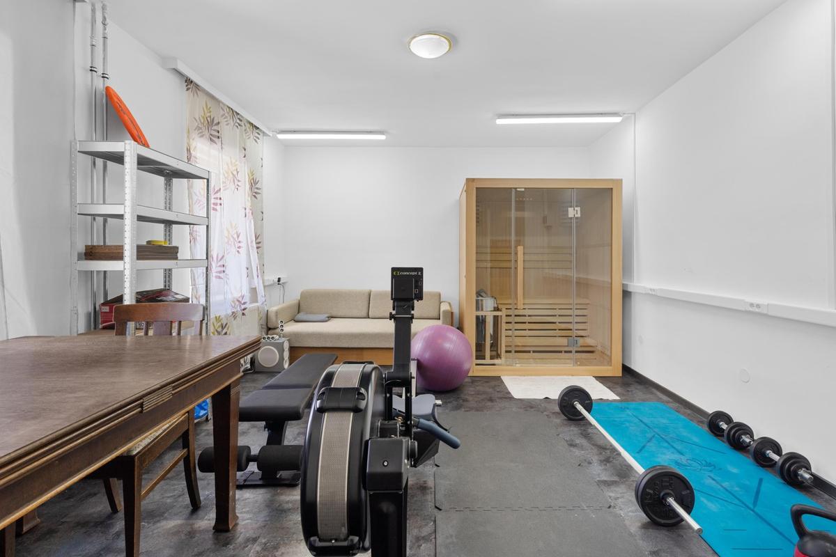 16 Zimmer EG