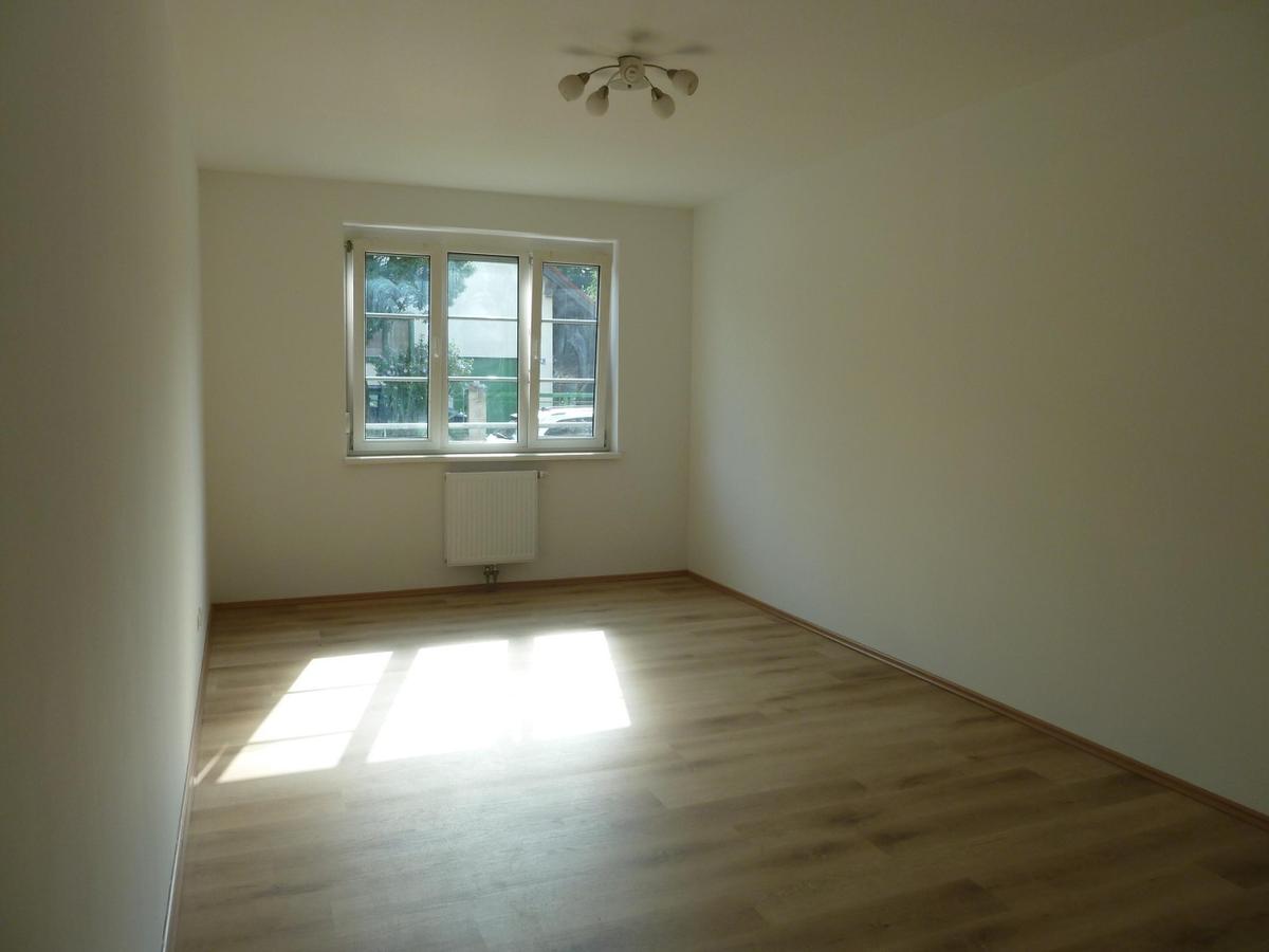4. Schlafzimmer