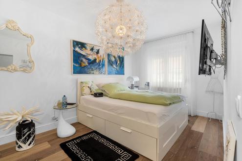 "Eigentumswohnung mit Loggia ? Zur Spinnerin, 1100 Wien"