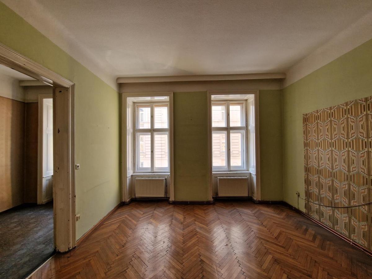 Altbauwohnung OG