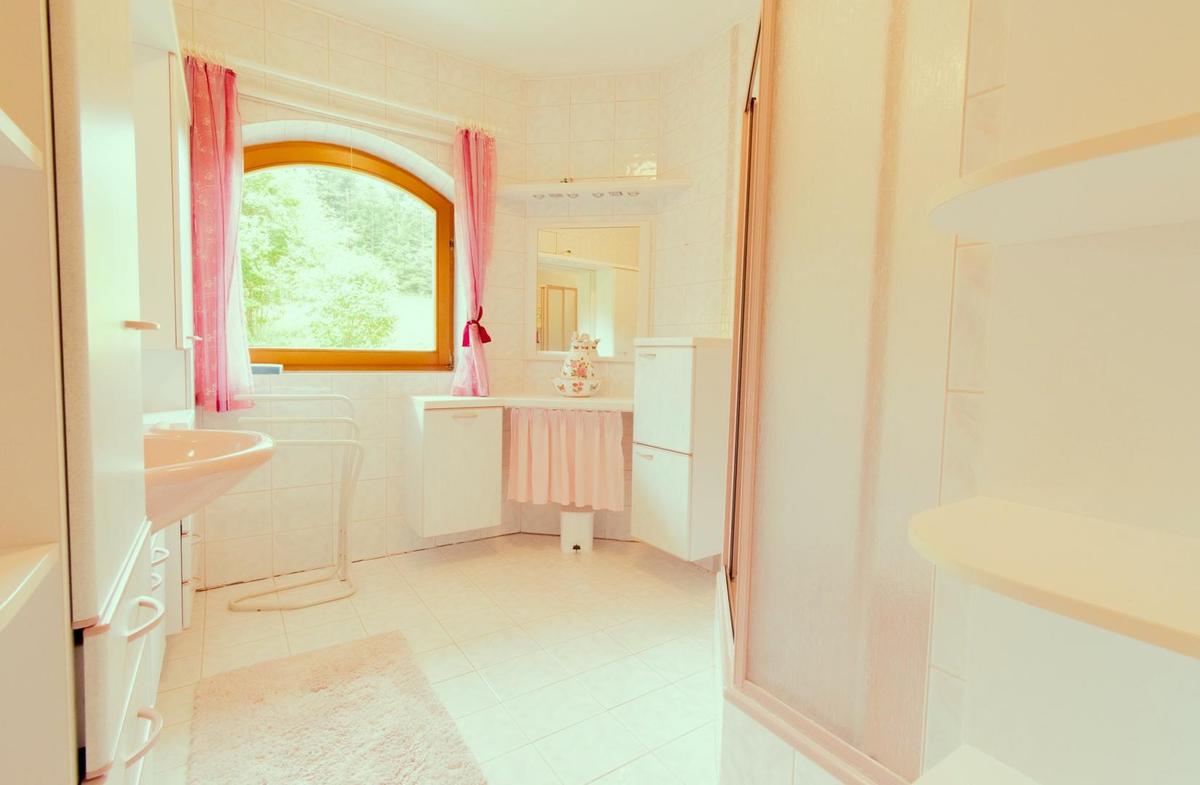 Badezimmer EG