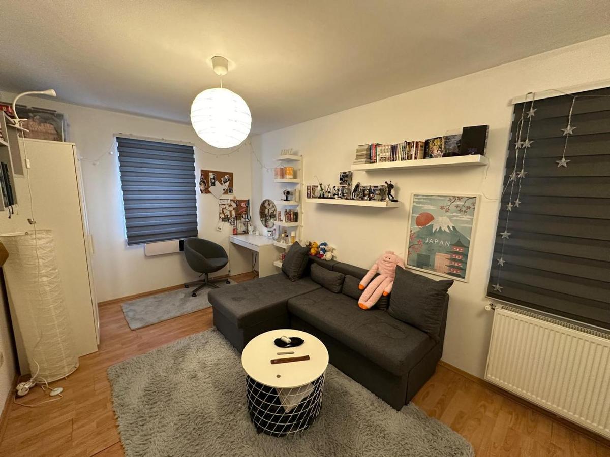 22_Zimmer 1