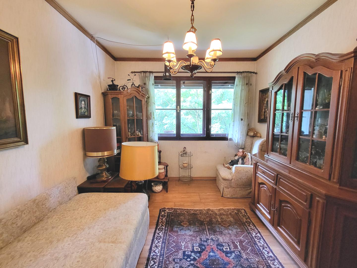 Schlafzimmer 1