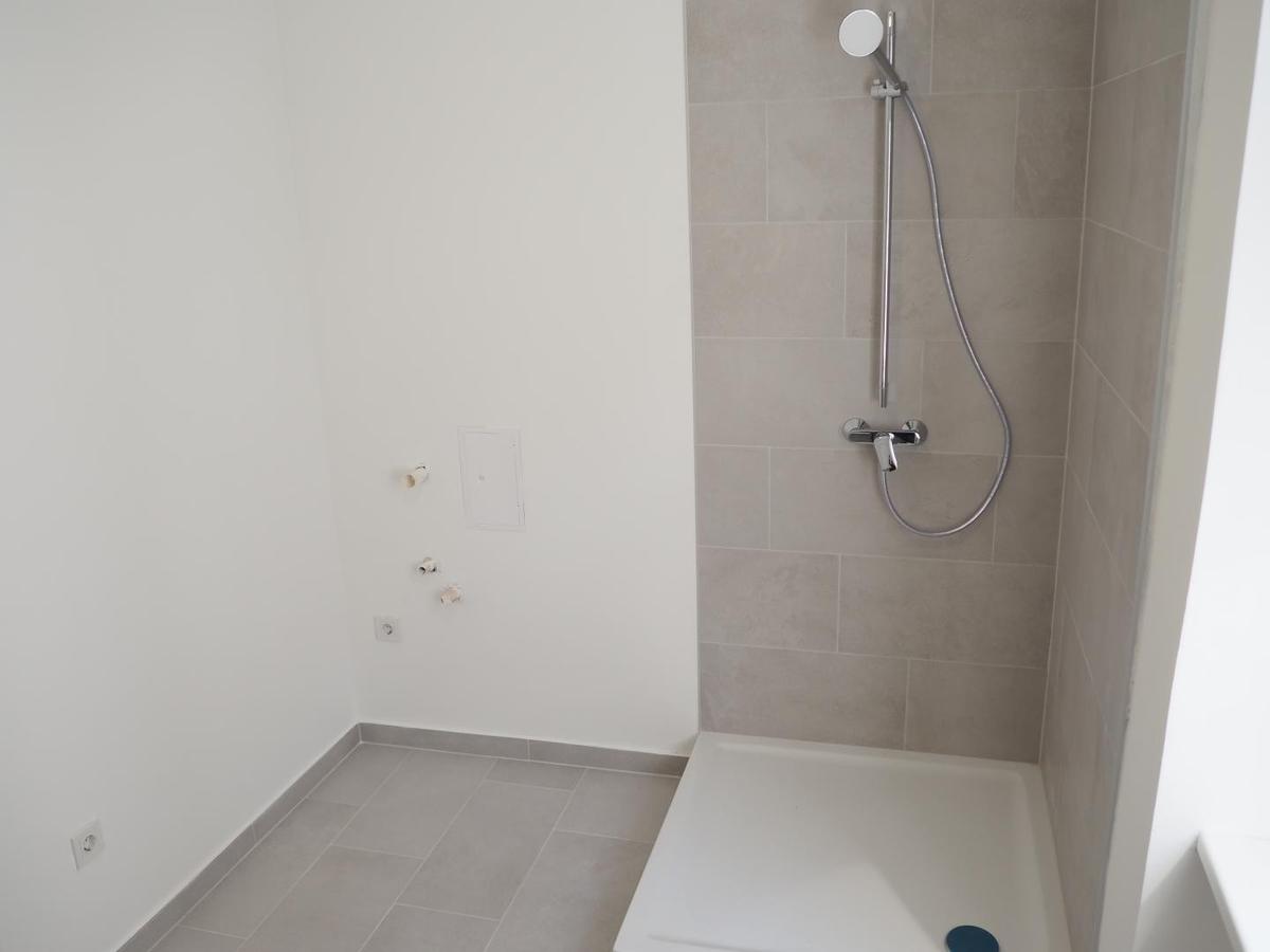 Bad (Foto vor Erstbezug)