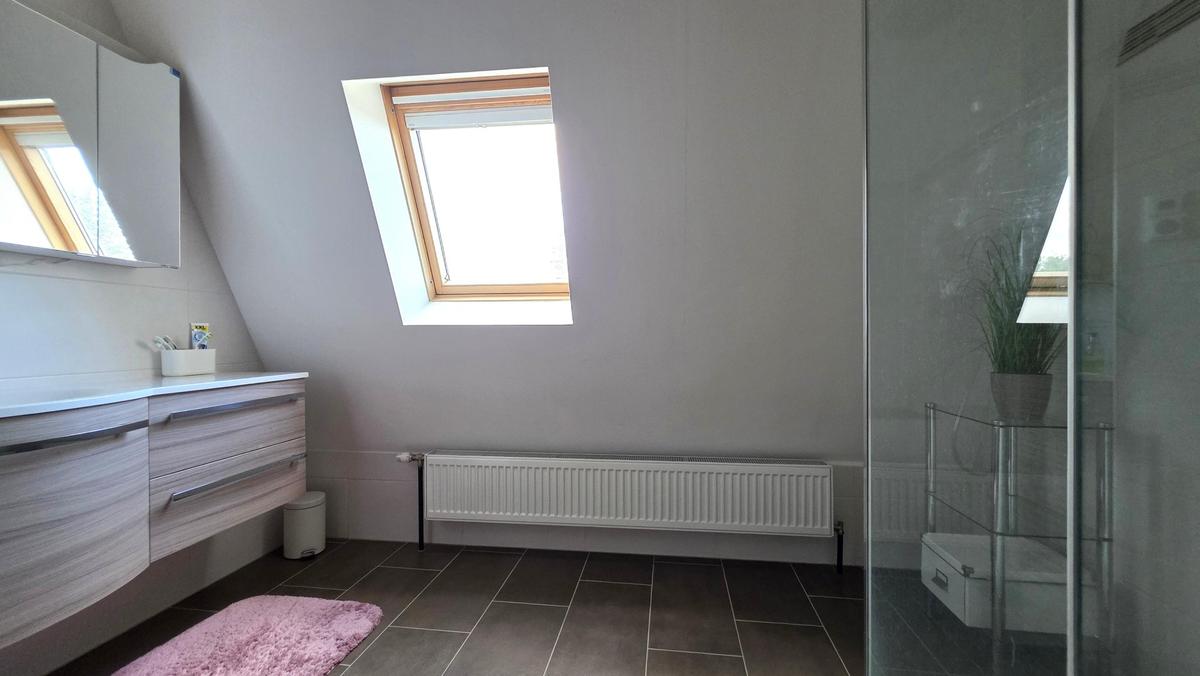 Badezimmer im OG