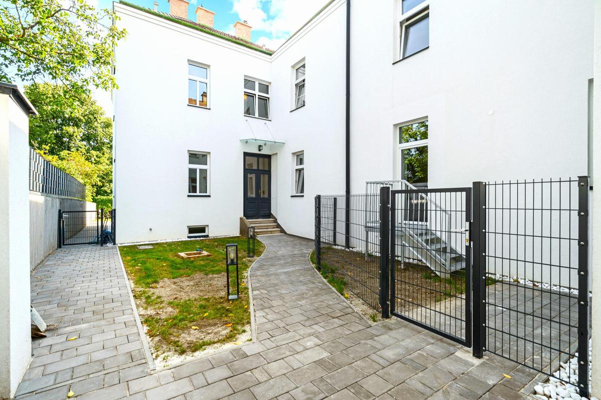 Hausansicht Hinterseite hinten