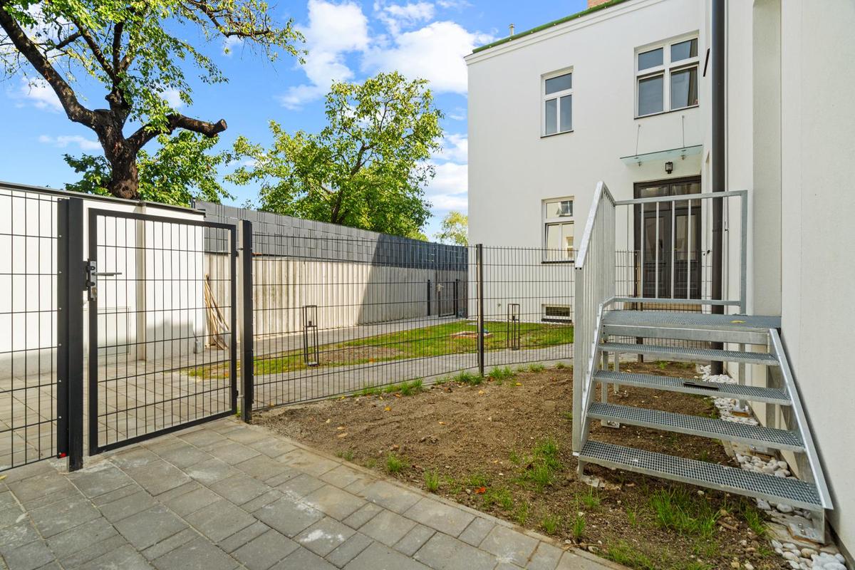 Garten mit Terrasse