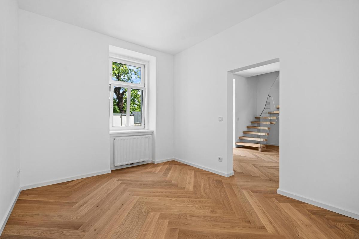 Kche mit Blick ins Wohnzimmer