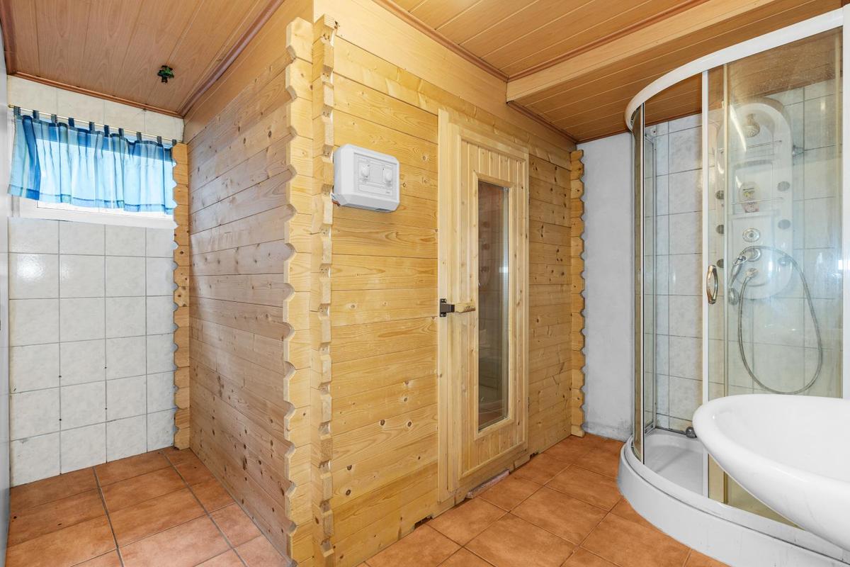 12. Bungalow 2630 Ternitz
