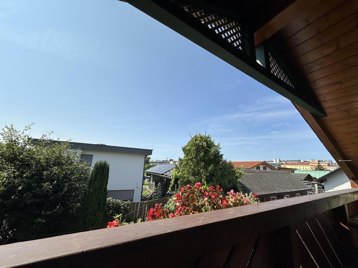12 Balkon