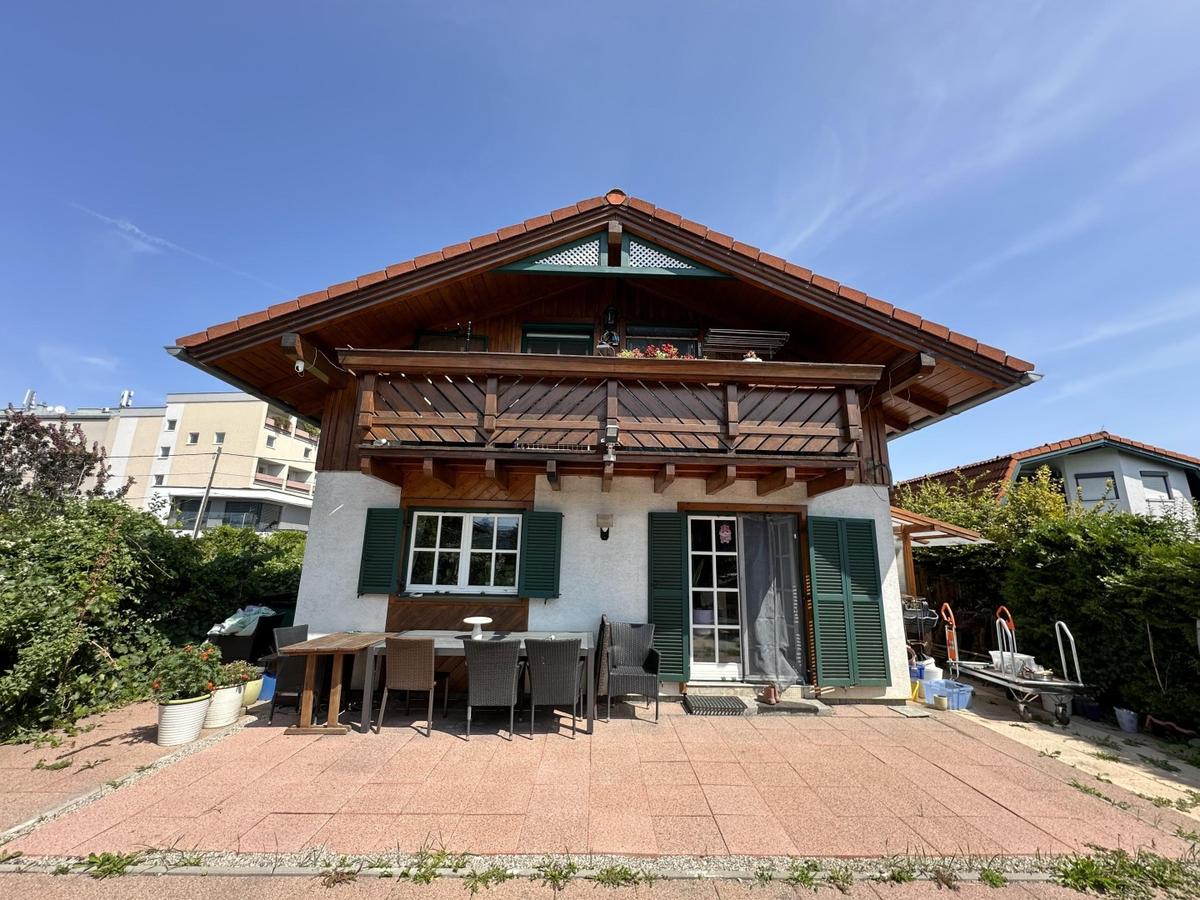 19 Hausansicht/Terrasse