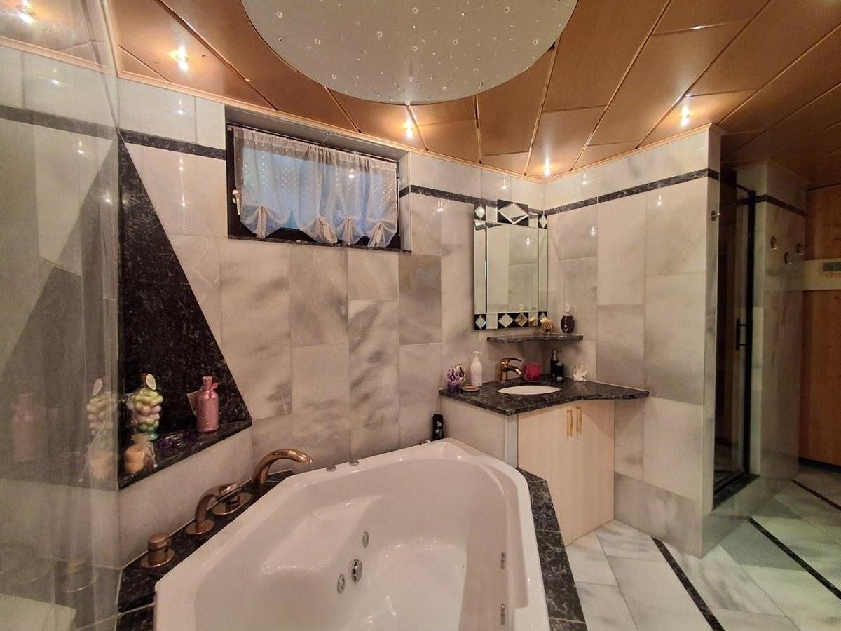 27 Wellnessbereich Keller 1210