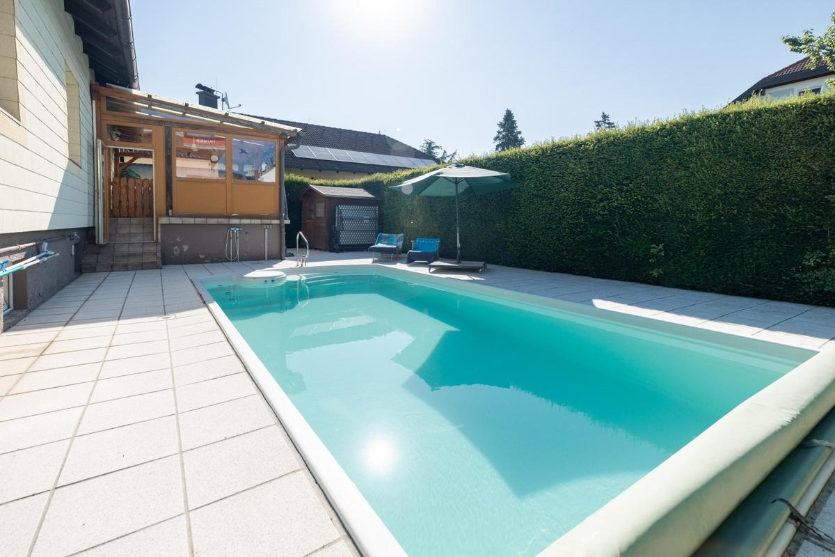 14. Pool