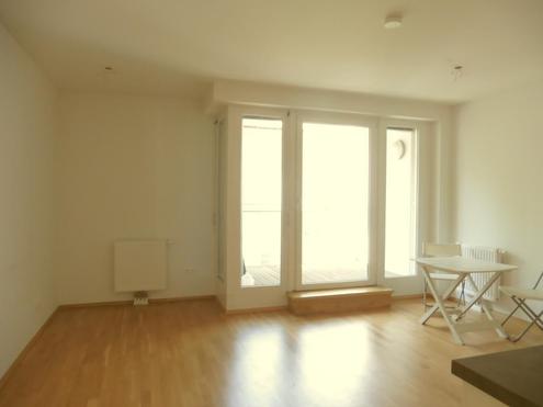 Top-moderne, hochwertige Neubauwhg mit Loggia und Top-Infrastruktur