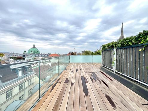 360 TOUR // LUXURIÖSE DACHGESCHOßWOHNUNG AM GRABEN