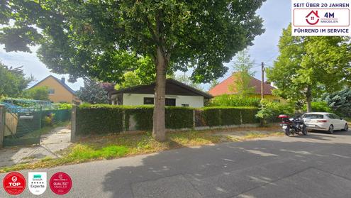 Einfamilienhaus auf 870 m² Grundstück ? ideal für die Bebauung mit bis zu 3 Häusern und 700 m² Nutzfläche