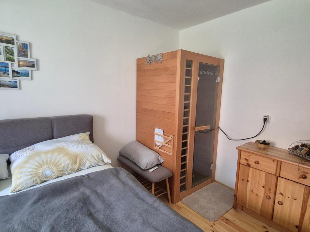 Schlafzimmer EG